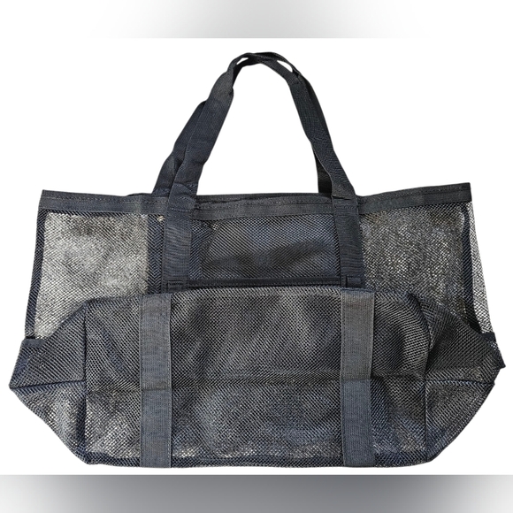 Black Mesh Beach Bag Tote.  New With Out Tags. - Picture 6 of 8